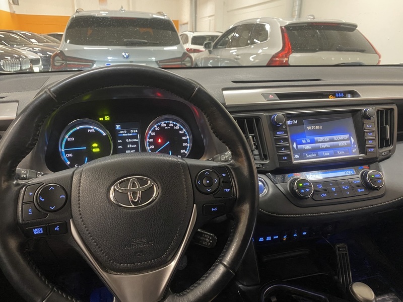 Toyota RAV4 vaihtoauto