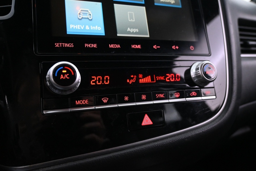 Mitsubishi Outlander PHEV vaihtoauto