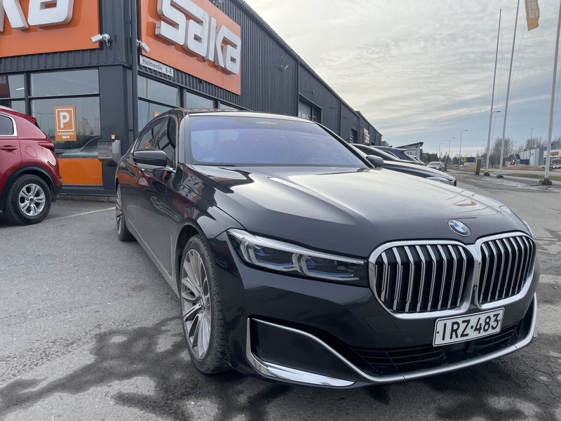 BMW 745 vaihtoauto