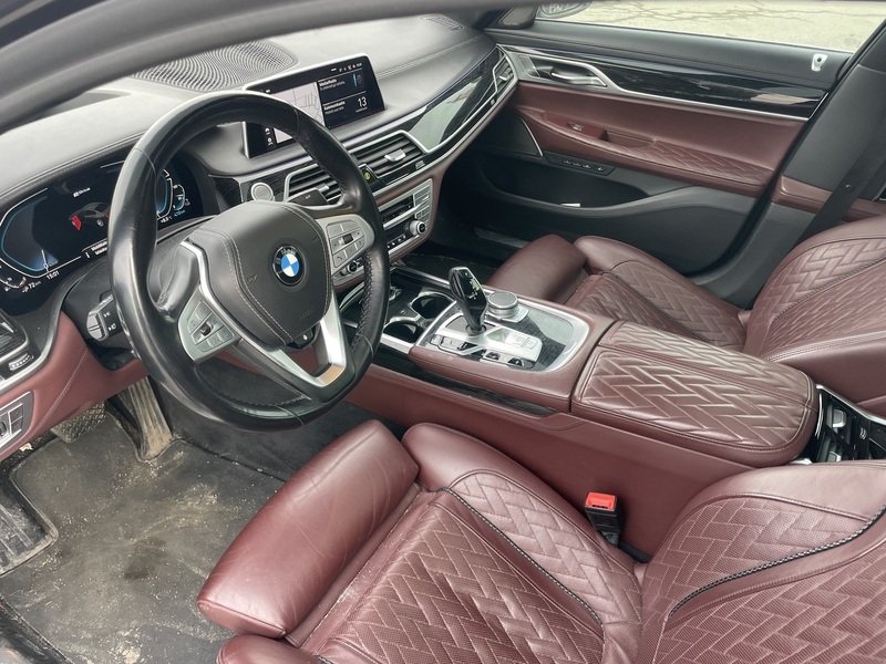 BMW 745 vaihtoauto