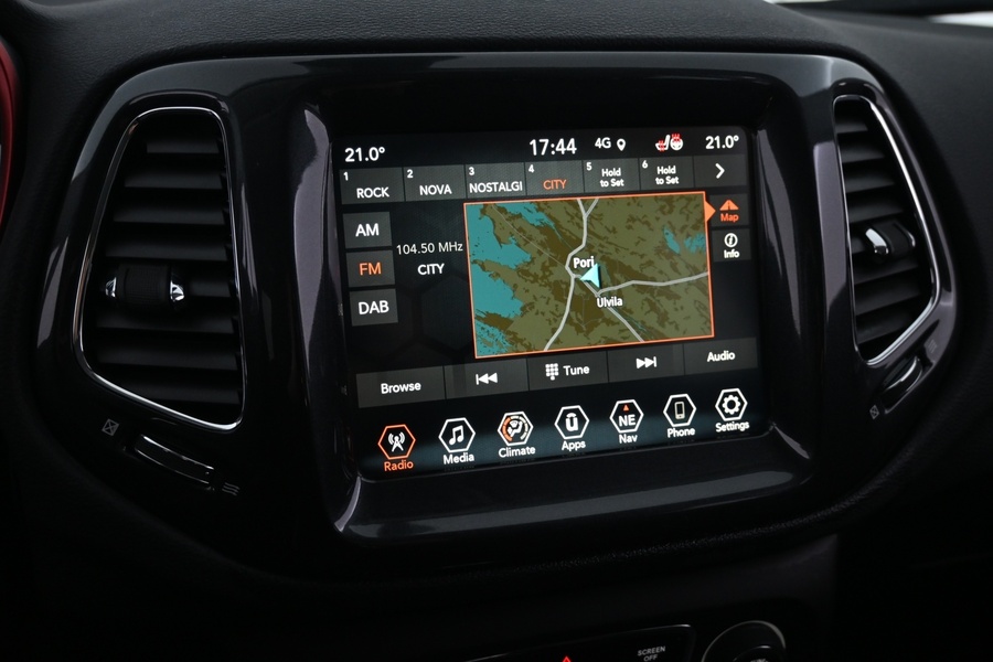 Jeep Compass vaihtoauto