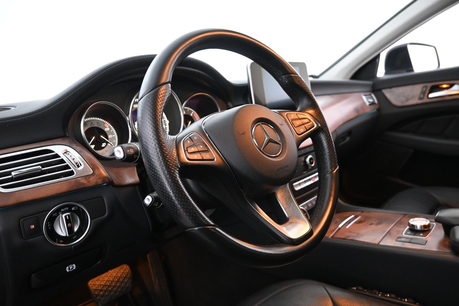 Mercedes-Benz CLS vaihtoauto
