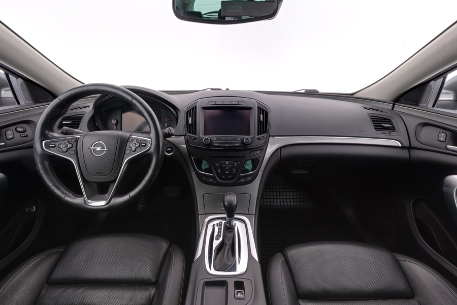 Opel Insignia vaihtoauto