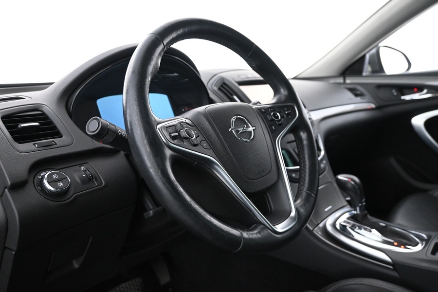 Opel Insignia vaihtoauto