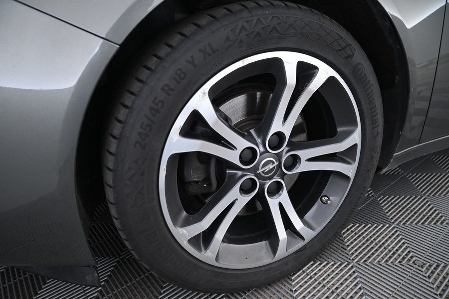 Opel Insignia vaihtoauto