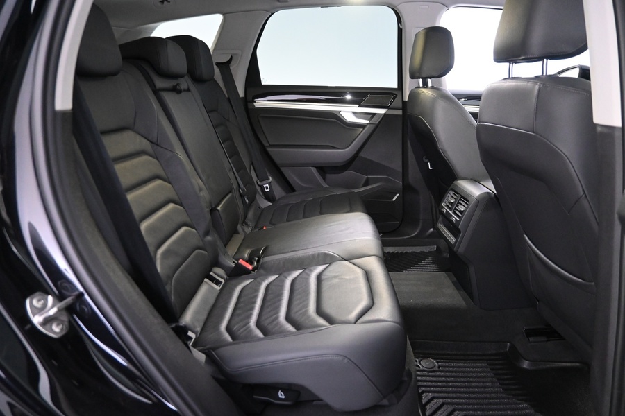 Volkswagen Touareg vaihtoauto