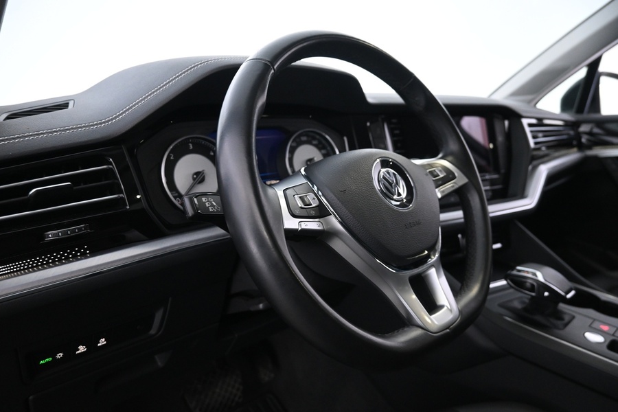 Volkswagen Touareg vaihtoauto