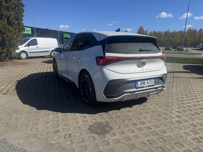 Cupra Born vaihtoauto