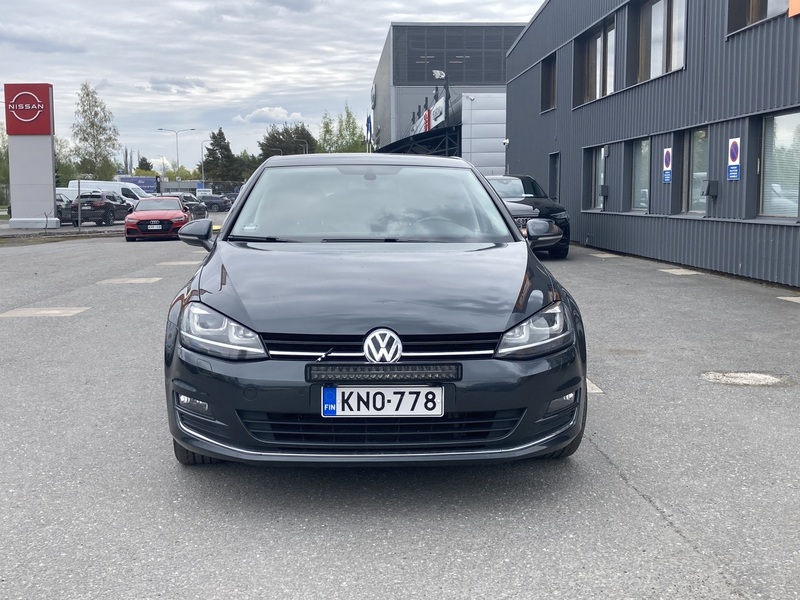 Volkswagen Golf vaihtoauto