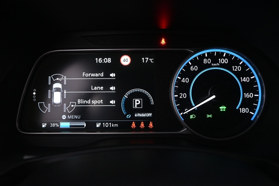 Nissan Leaf vaihtoauto