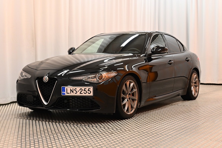 Alfa Romeo Giulia vaihtoauto