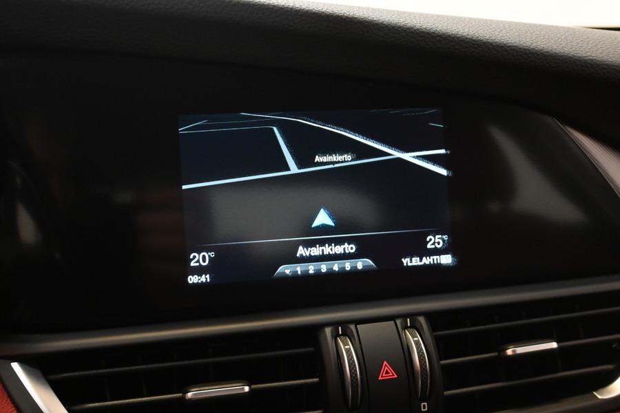 Alfa Romeo Giulia vaihtoauto