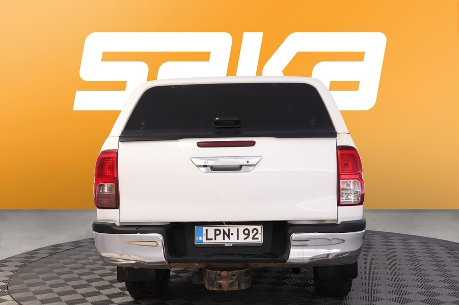 Toyota Hilux vaihtoauto