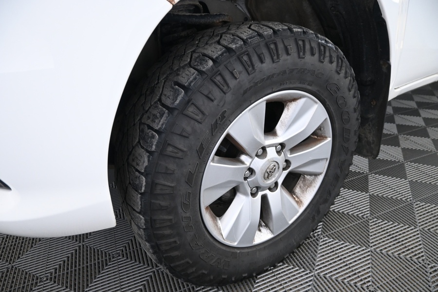 Toyota Hilux vaihtoauto