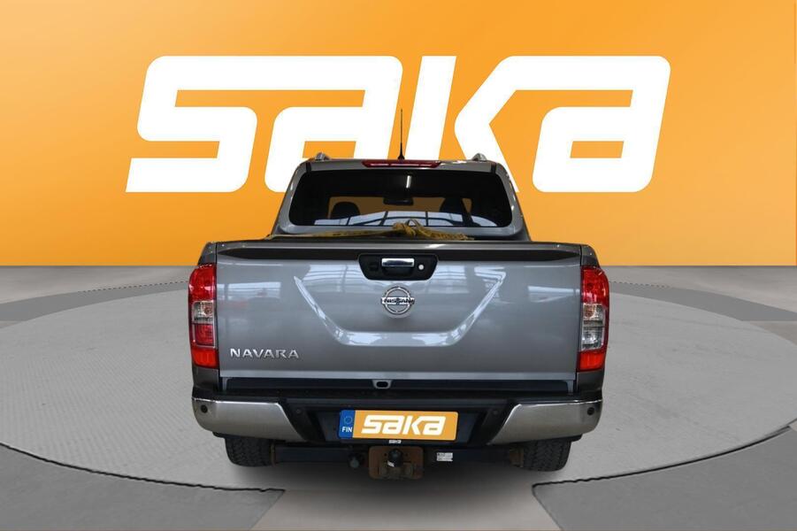 Nissan Navara vaihtoauto