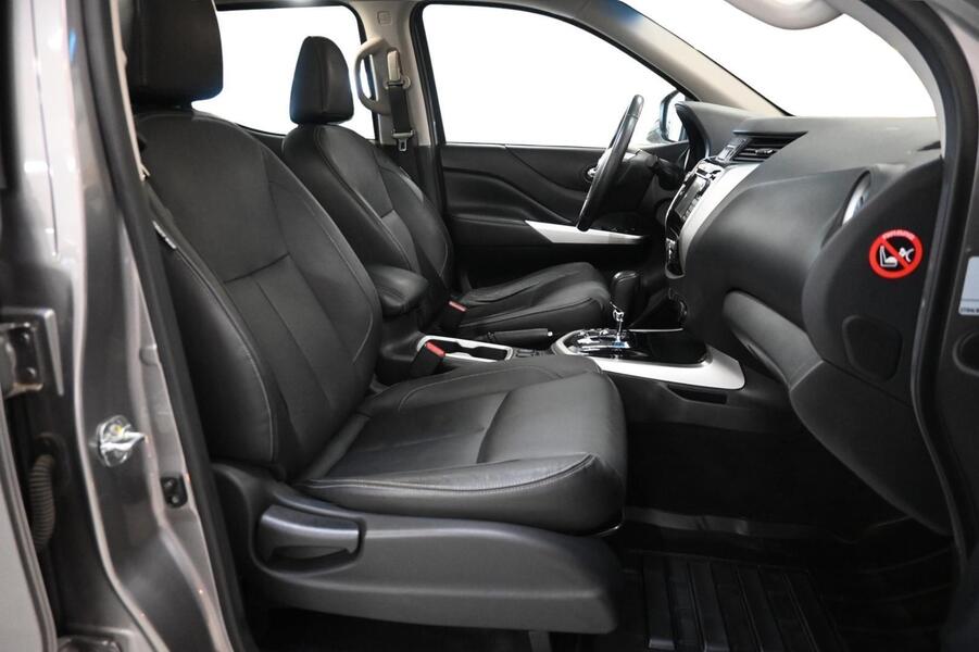 Nissan Navara vaihtoauto