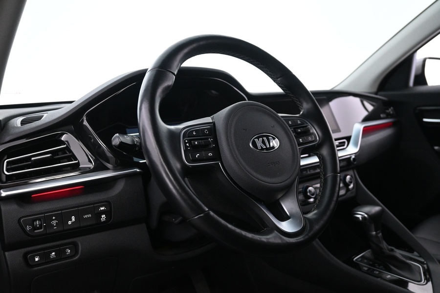 Kia Niro plug-in vaihtoauto