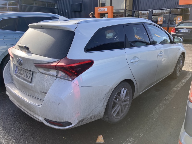 Toyota Auris vaihtoauto