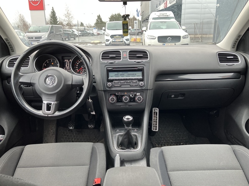 Volkswagen Golf vaihtoauto