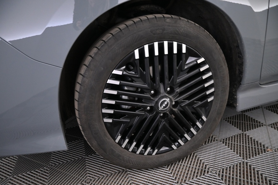 Nissan Leaf vaihtoauto