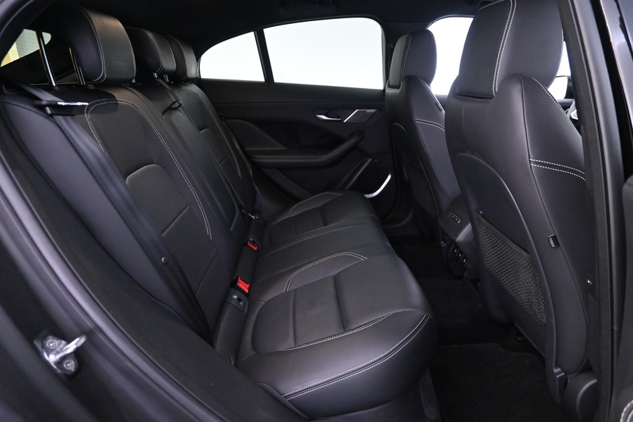 Jaguar I-PACE vaihtoauto