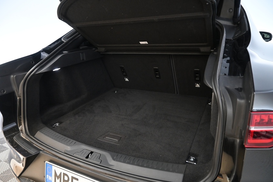 Jaguar I-PACE vaihtoauto