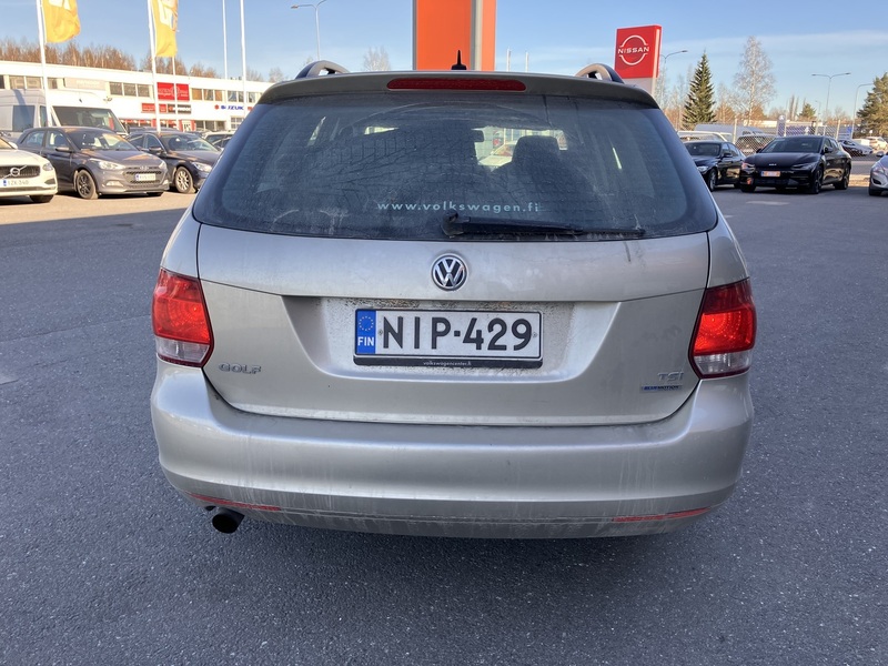 Volkswagen Golf vaihtoauto