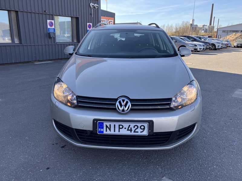 Volkswagen Golf vaihtoauto