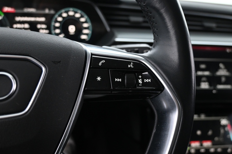 Audi e-tron vaihtoauto