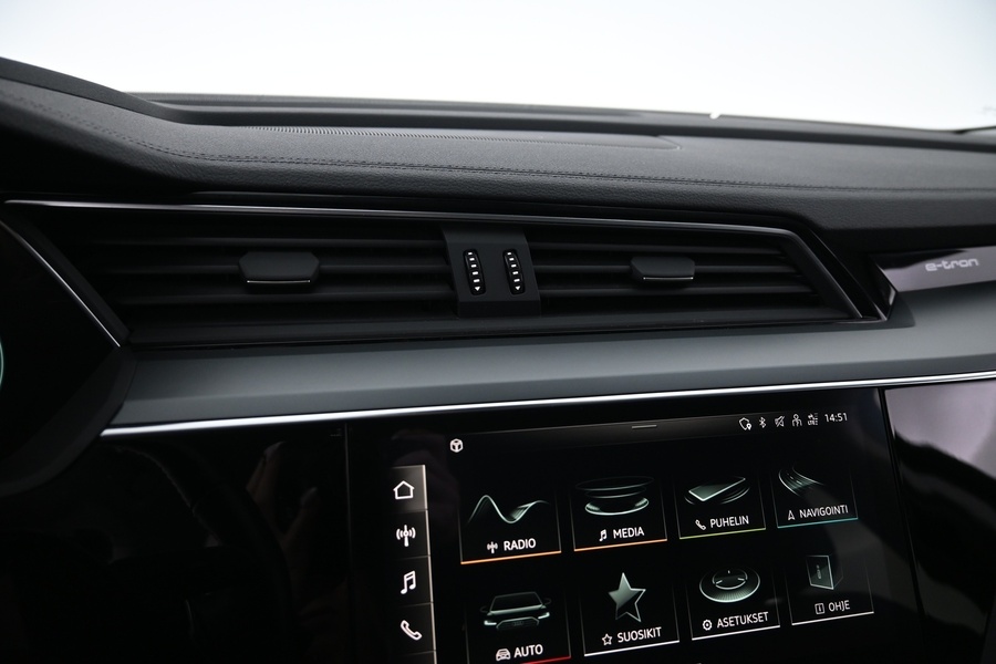 Audi e-tron vaihtoauto