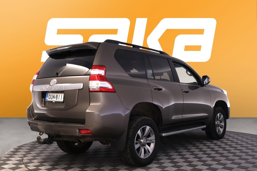 Toyota Land Cruiser vaihtoauto