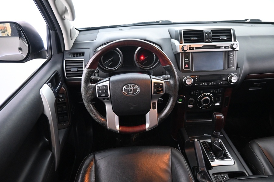 Toyota Land Cruiser vaihtoauto