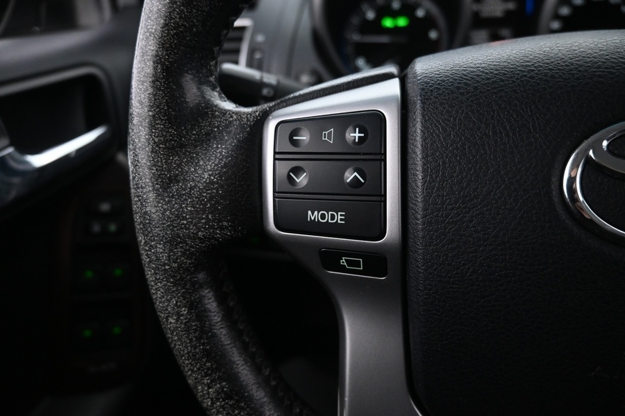 Toyota Land Cruiser vaihtoauto