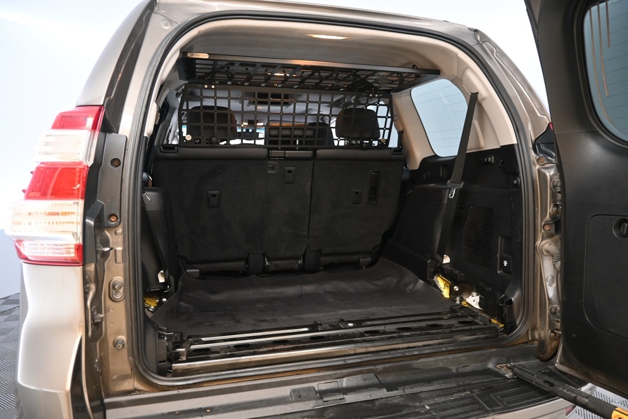 Toyota Land Cruiser vaihtoauto