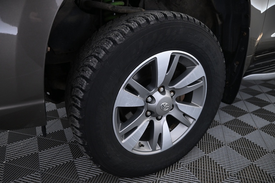 Toyota Land Cruiser vaihtoauto