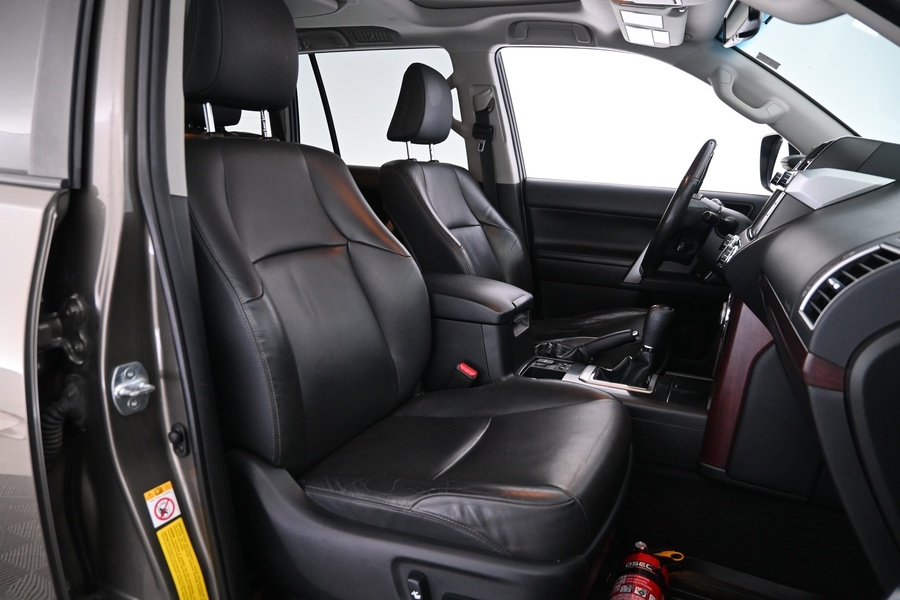 Toyota Land Cruiser vaihtoauto