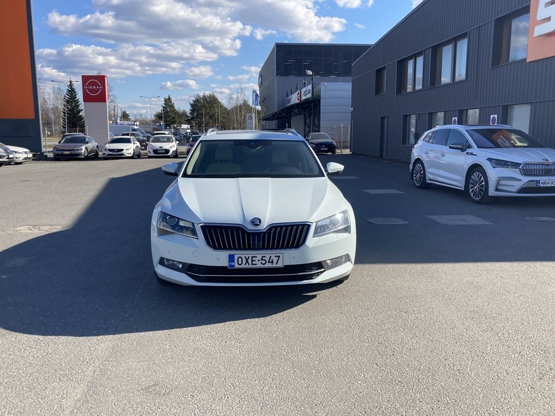 Skoda Superb vaihtoauto