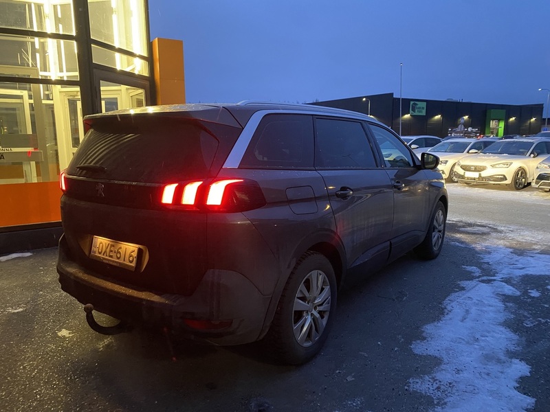Peugeot 5008 vaihtoauto