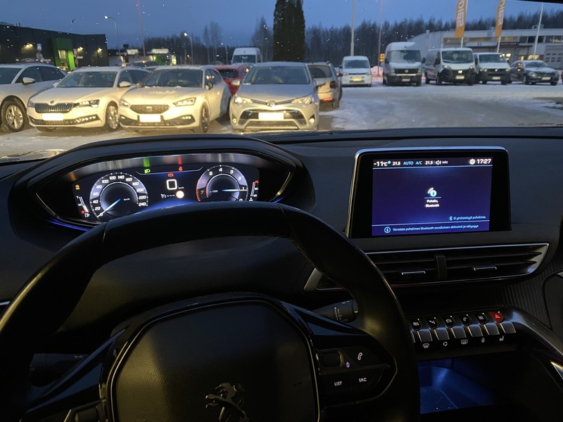 Peugeot 5008 vaihtoauto