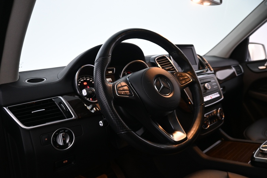 Mercedes-Benz GLS vaihtoauto