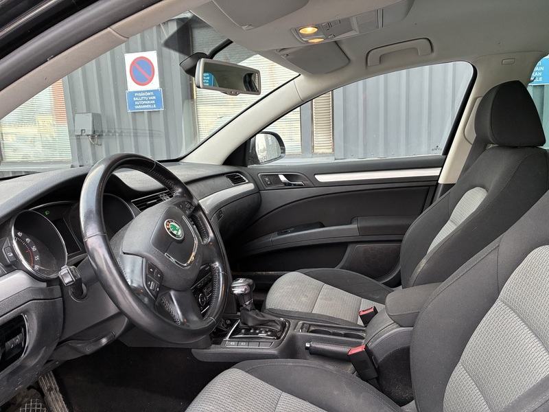 Skoda Superb vaihtoauto