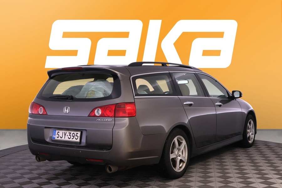 Honda Accord vaihtoauto