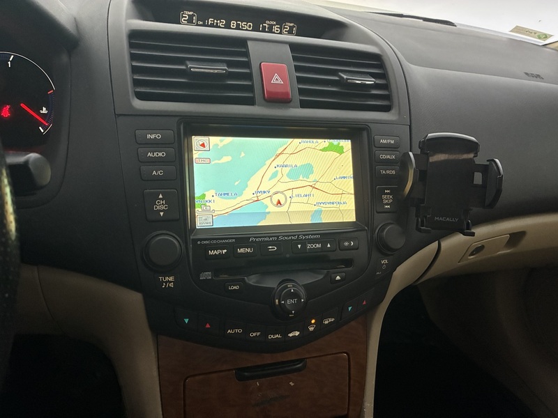 Honda Accord vaihtoauto