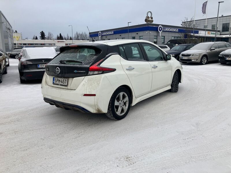 Nissan Leaf vaihtoauto