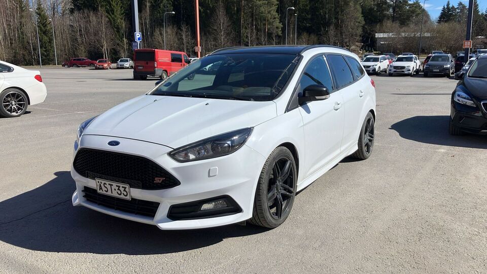 Ford Focus vaihtoauto
