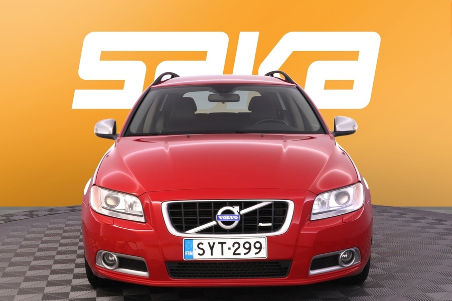 Volvo V70 vaihtoauto