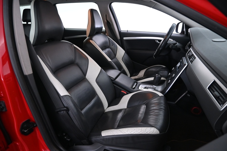 Volvo V70 vaihtoauto