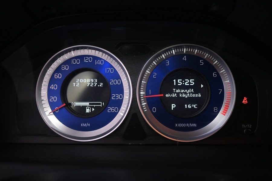 Volvo V70 vaihtoauto