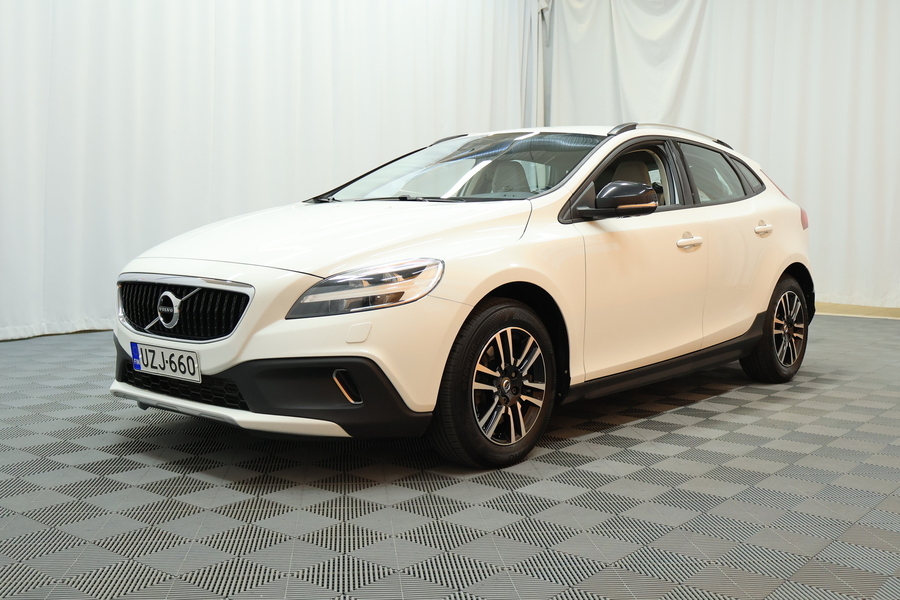 Volvo V40 Cross Country vaihtoauto