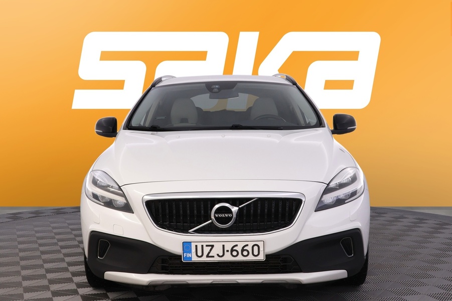 Volvo V40 Cross Country vaihtoauto